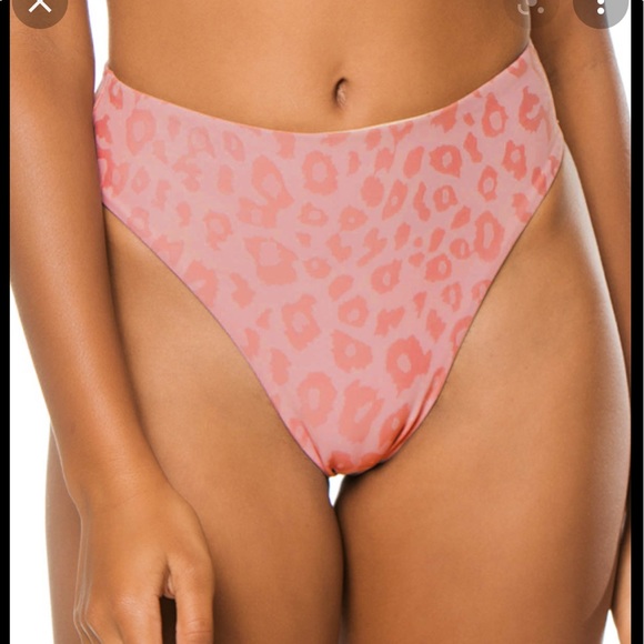 Pily Q Bikini NWT Size L - Picture 3 of 6